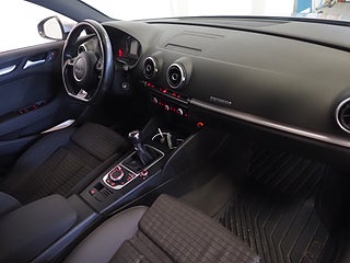 Halvkombi Audi A3 10 av 22