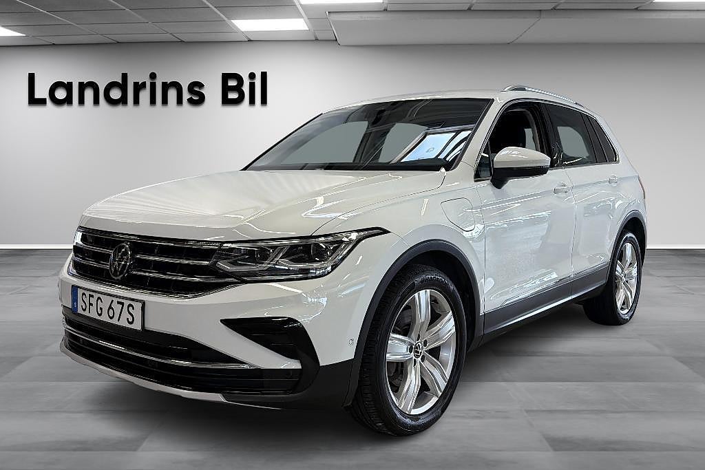 Volkswagen Tiguan eHybrid | 245hk | Dragpaket | Moms | 47km Eldrift |
