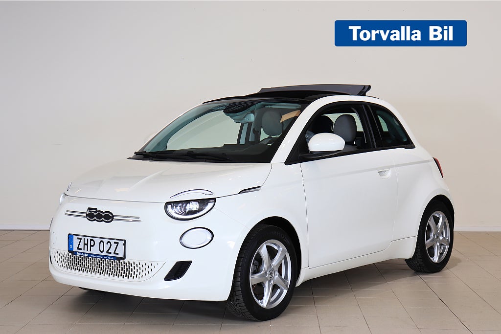Fiat 500E Cab 42 kWh 118HK ICON Värmare Navi Vinterhjul