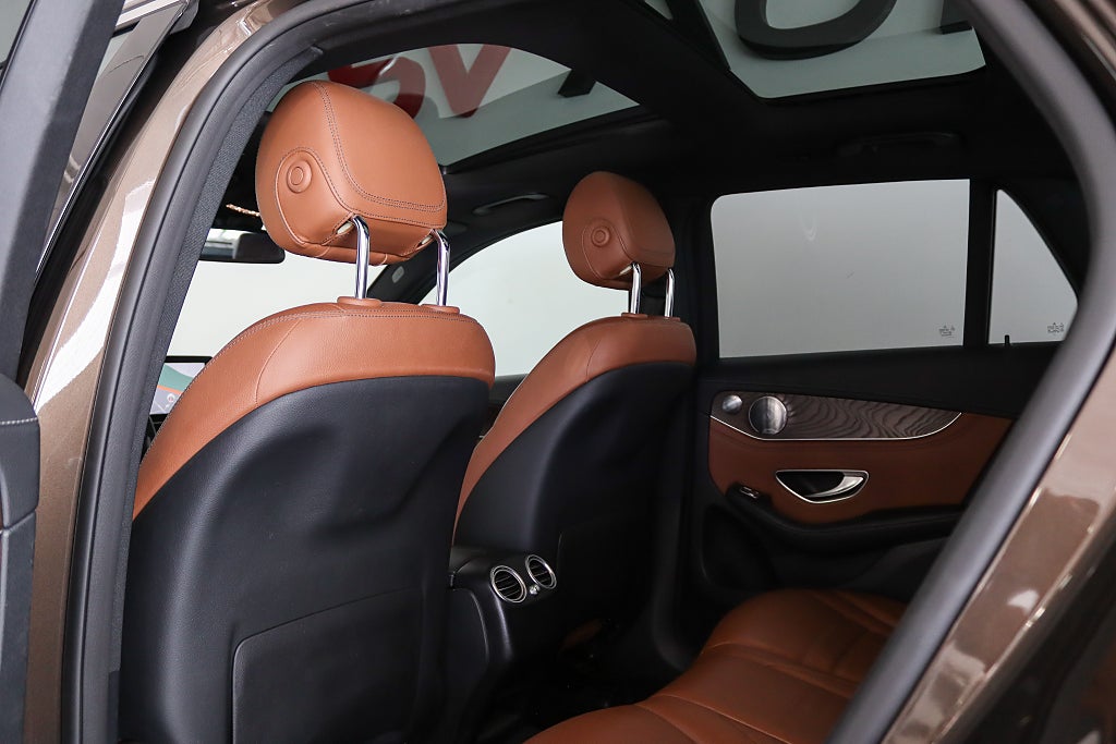 Mercedes-Benz GLC 250 d 4MATIC Exclusive 360° Burmester Värm 1 ägare Drag