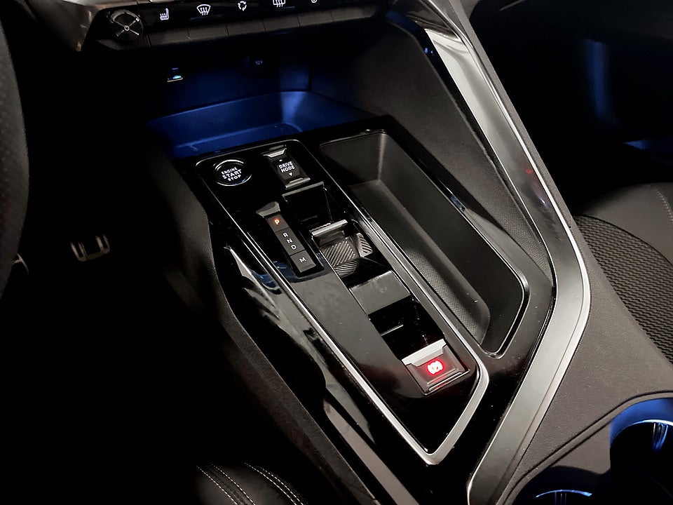 Bild på Peugeot 3008 GT 1.2 PT 130hk Aut B-KAMERA CARPLAY