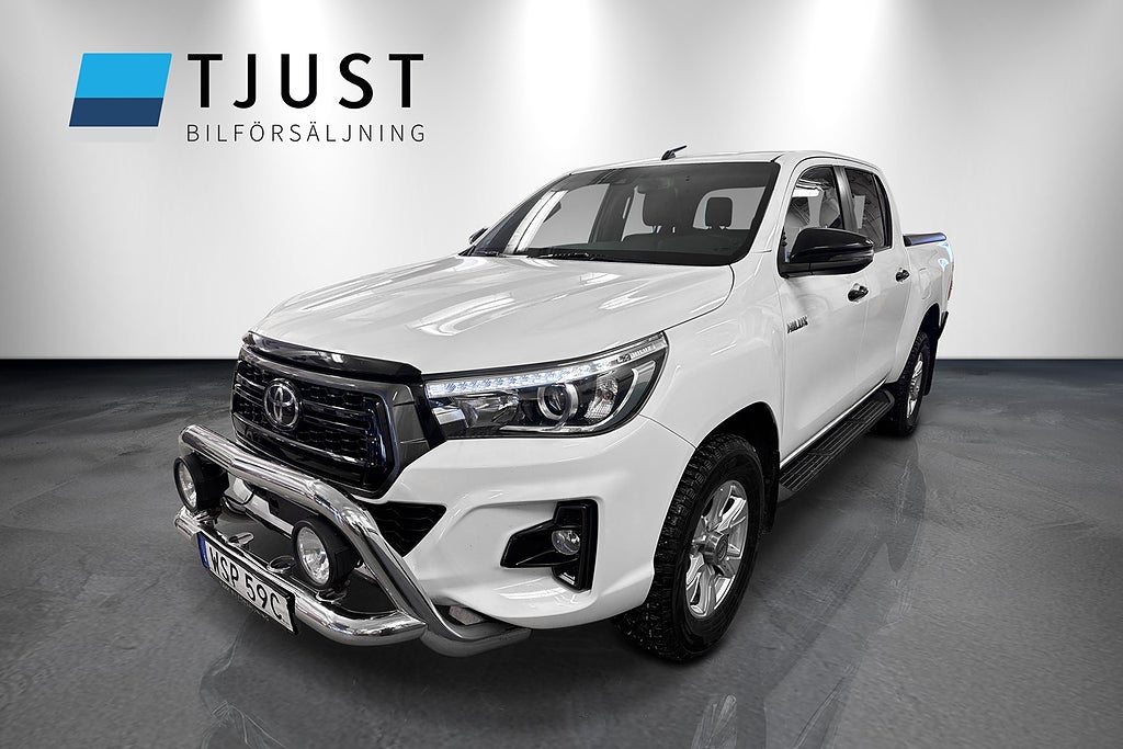 Toyota Hilux Dubbelhytt 2.4 AWD Euro 6 Drag Kamera SoV-Hjul