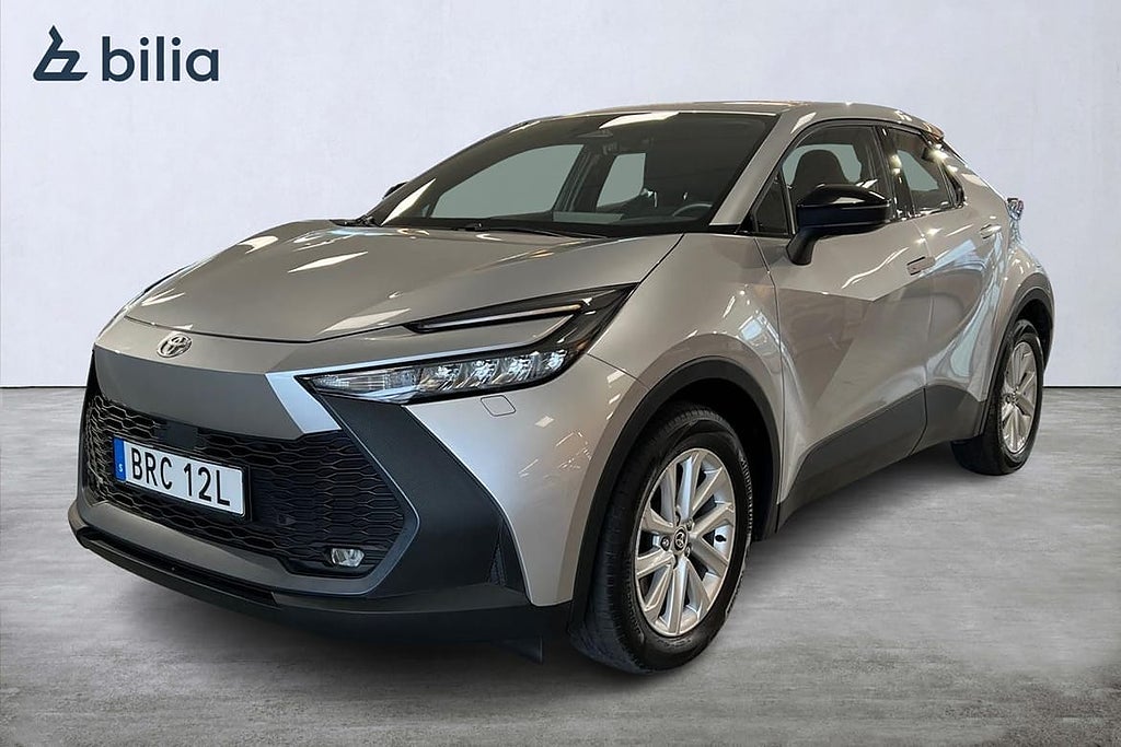 Toyota C-HR 2,0 Laddhybrid Active Värmare Moms