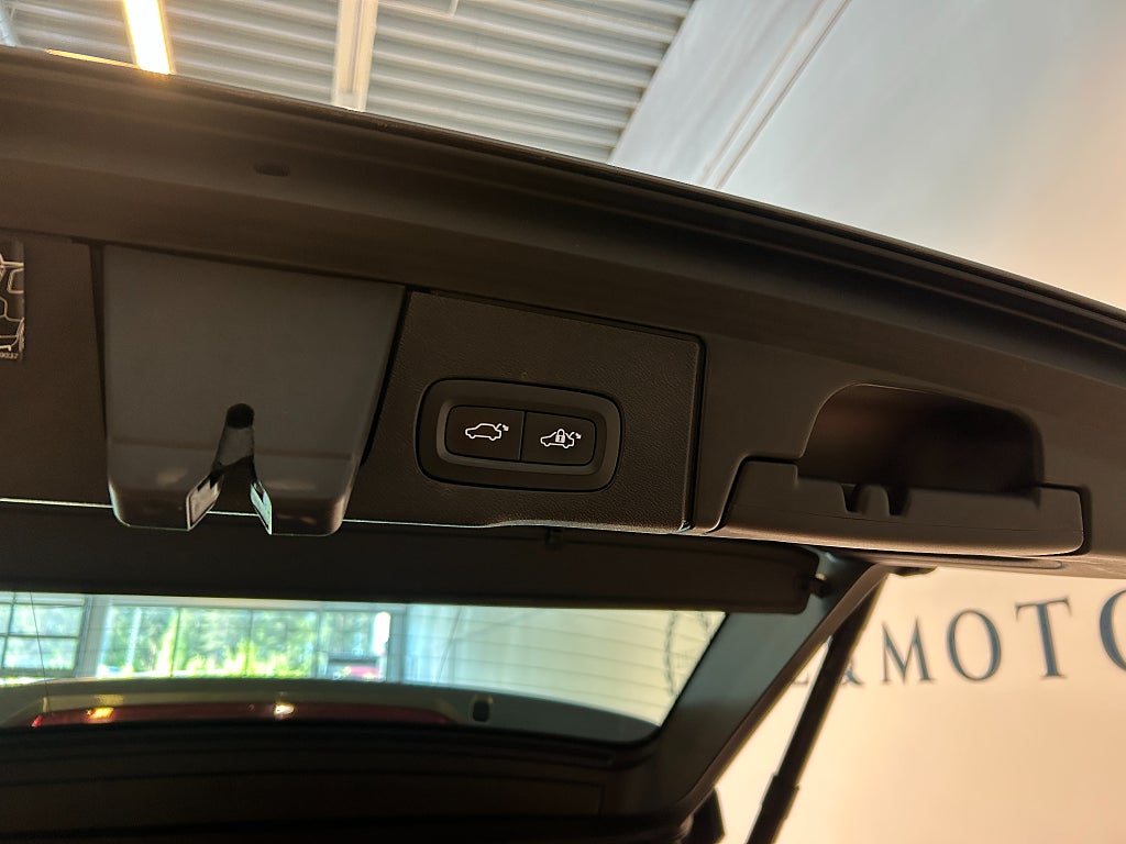 Volvo XC60 2019 - miniatyr 13