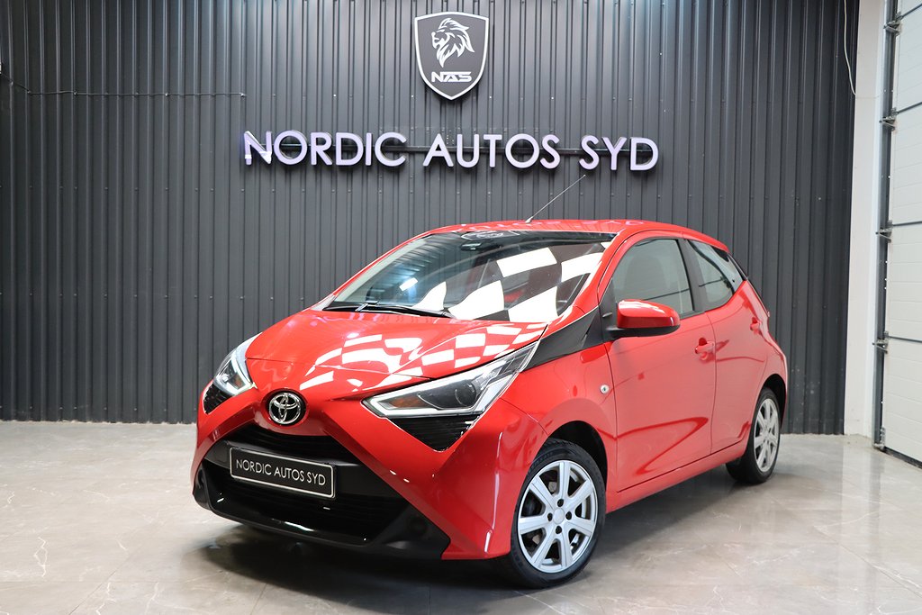 Toyota Aygo 5-dörrar / 1.0 VVT-i / X-PLAY / Euro 6