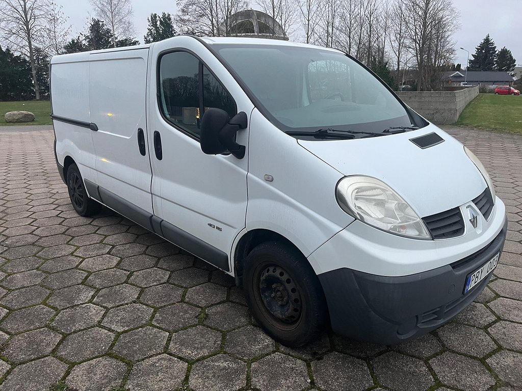 Renault trafic Skåpbil 2.9t 2.0 dCi Euro 5,Kamkedja,Drag