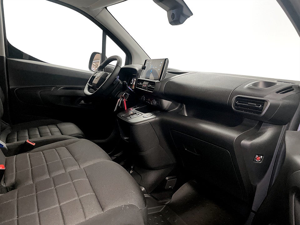 Bild på Citroën Berlingo 130hk Aut L2 - EDITION! SERVICE & V-HJUL INGÅR!