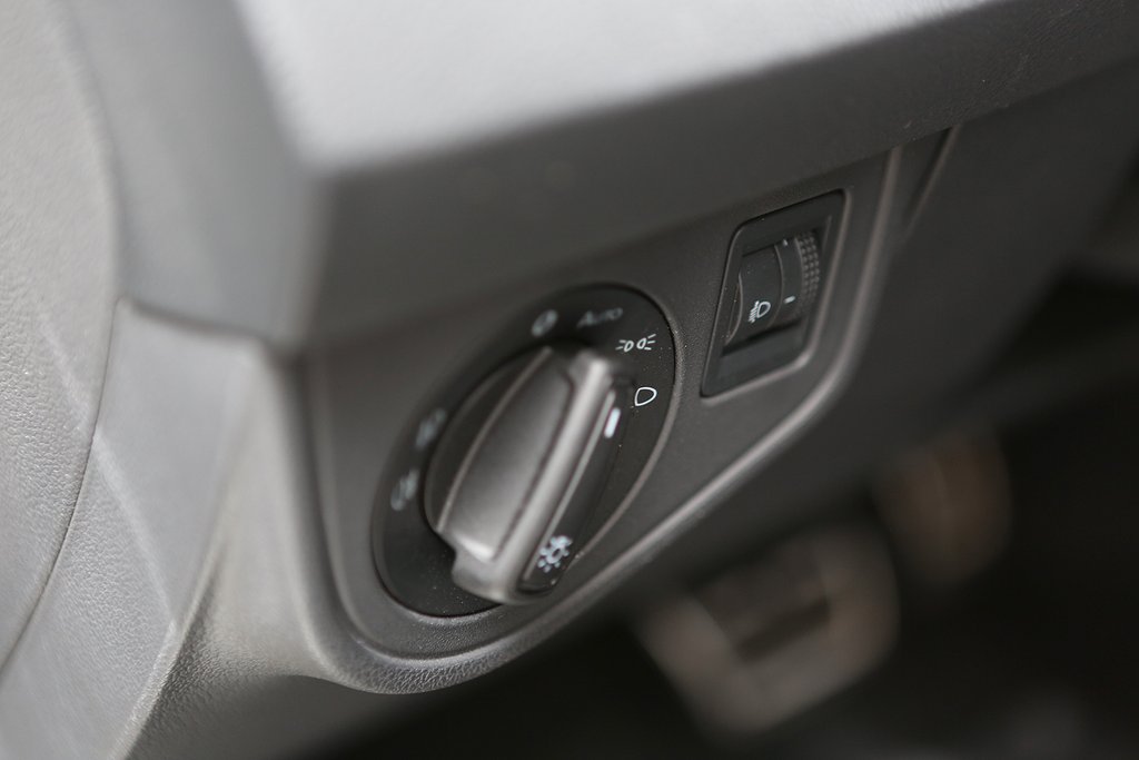 Volkswagen Taigo 1,0 TSI OPF R-Line DSG Motorvärmare 2023