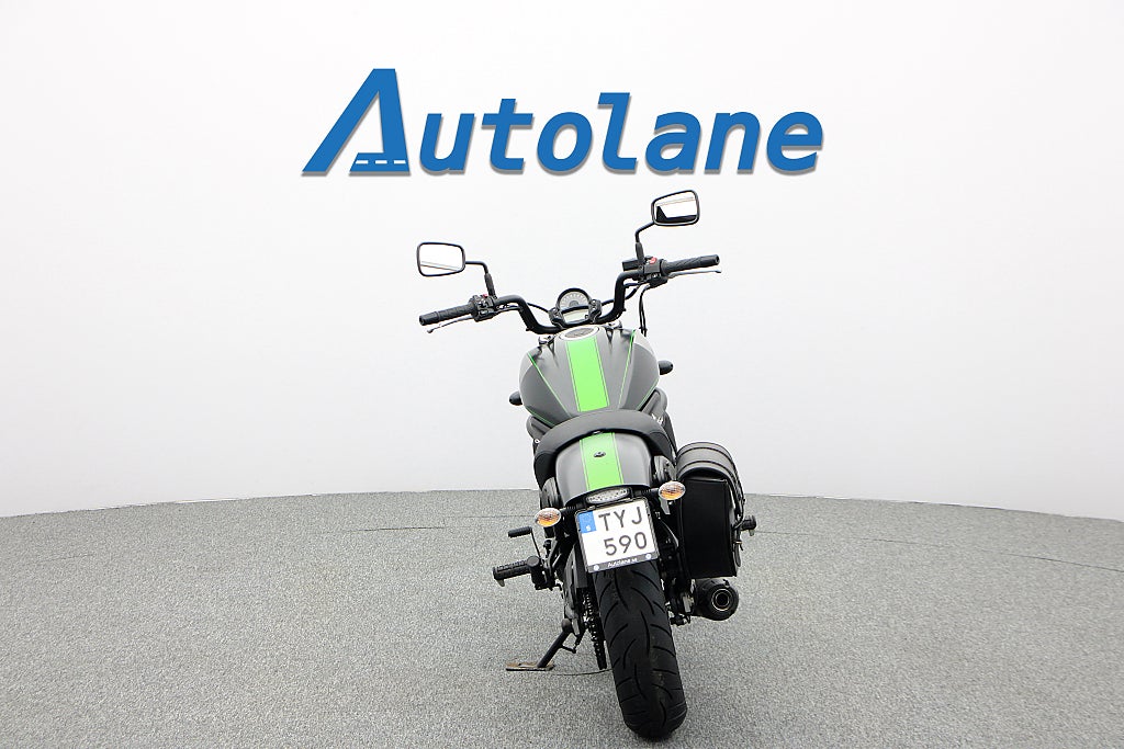 Kawasaki Vulcan S *Limited Edition Arrow Nya Däck