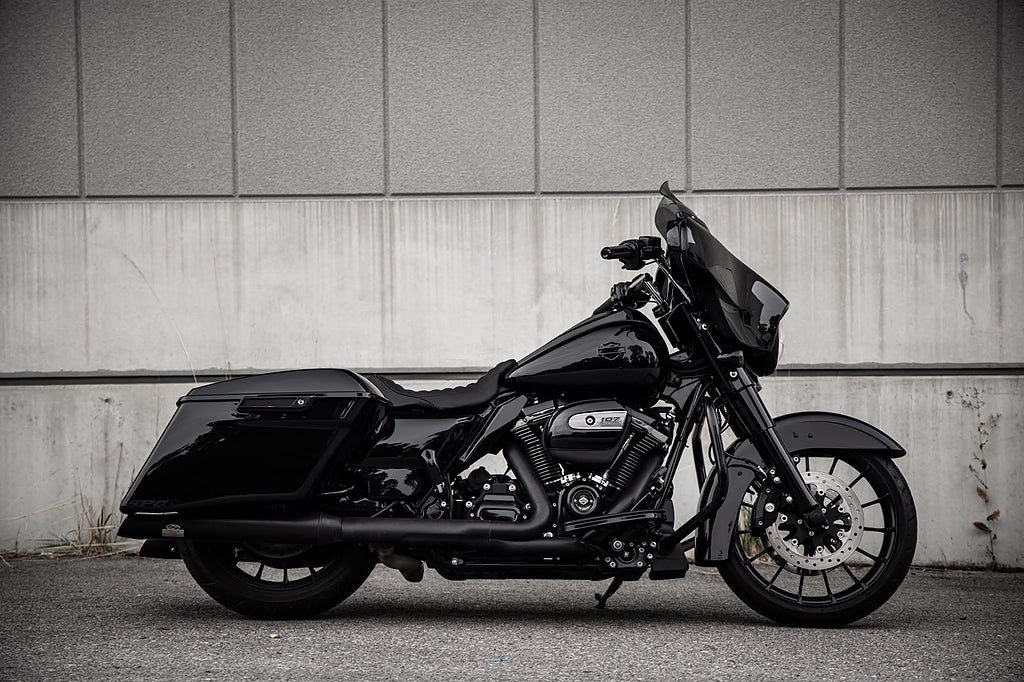Harley-Davidson Streetglide Special M8 Custom Glide Special 1.7 Euro 4