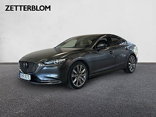 Sedan Mazda 6