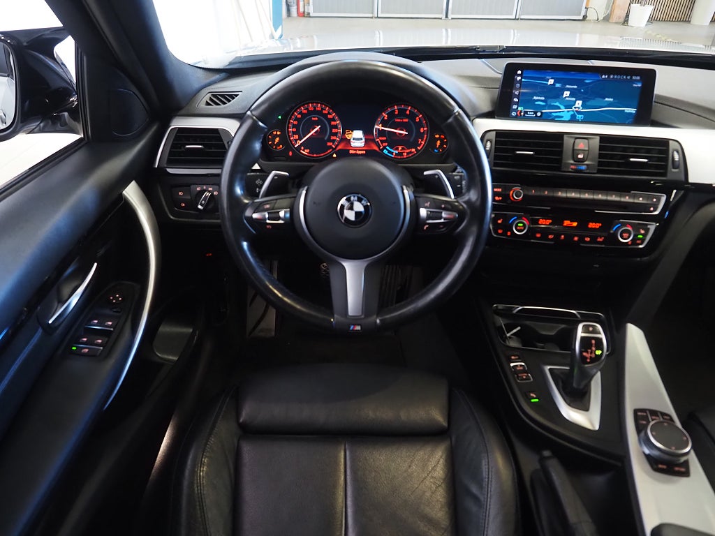 BMW 320 i 184hk xDrive Touring M Sport |Navi|Kamera|Drag| 2019