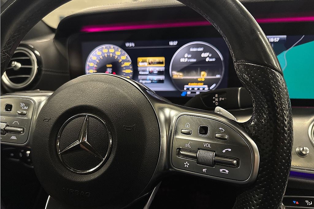 Mercedes-Benz E 300 D AMG Night, Pano, FR. 2,95%, Värmare