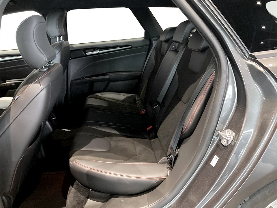 Bild på Ford Mondeo ST-Line Hybrid 187hk Aut DRAG B-KAMERA ELSTOL