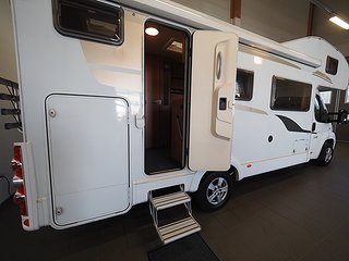 Husbil-alkov Carado A 461 5 av 21
