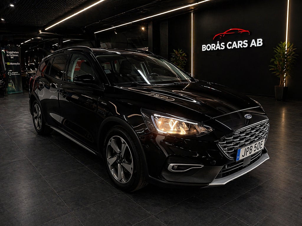 Ford Focus Active Kombi 1.0 (125hk) EcoBoost*700kr/mån*Automat