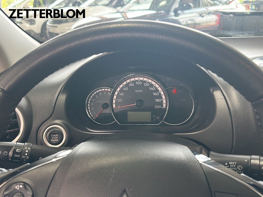 Halvkombi Mitsubishi Space Star 11 av 15