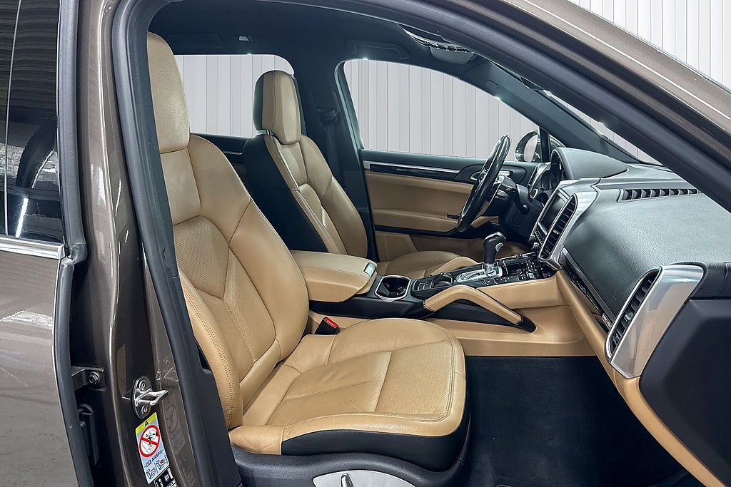 Porsche Cayenne 2016