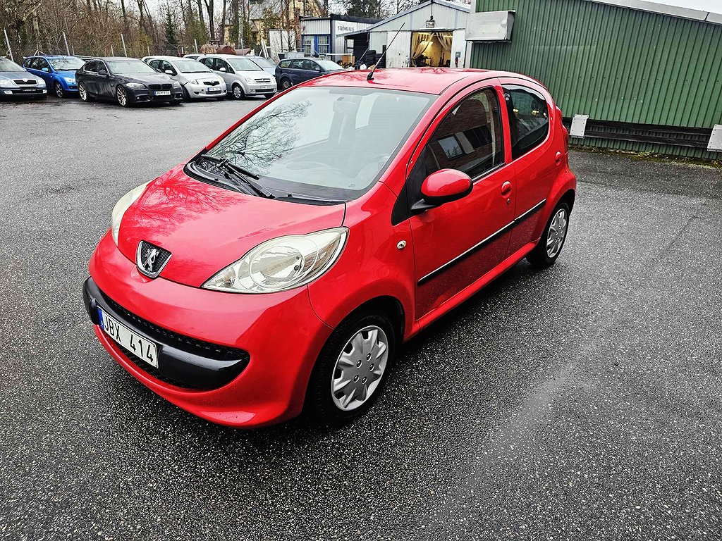 Peugeot 107 5-dörrar 1.0 Euro 4 Ny servad 