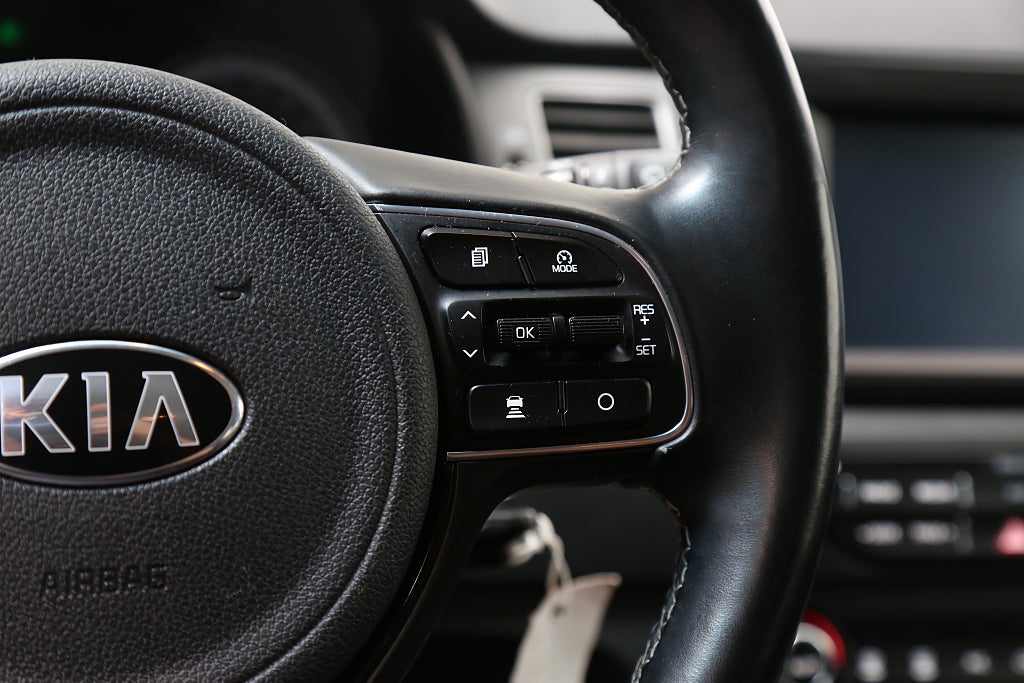Kia Niro Hybrid 141hk Advance Plus Aut Motorv Dragkrok 2019