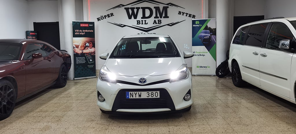 Toyota Yaris Hybrid e-CVT Active Euro 5