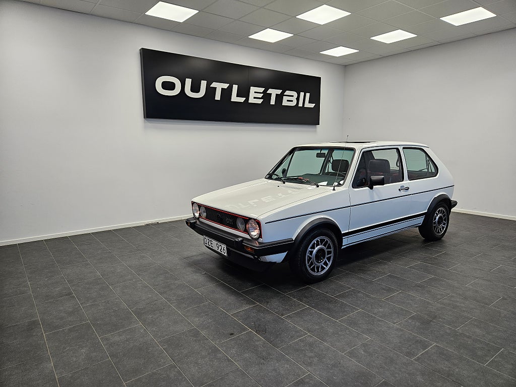 Volkswagen Golf GTI Special 1.8 112hk 3-dörrars Taklucka Renoverad