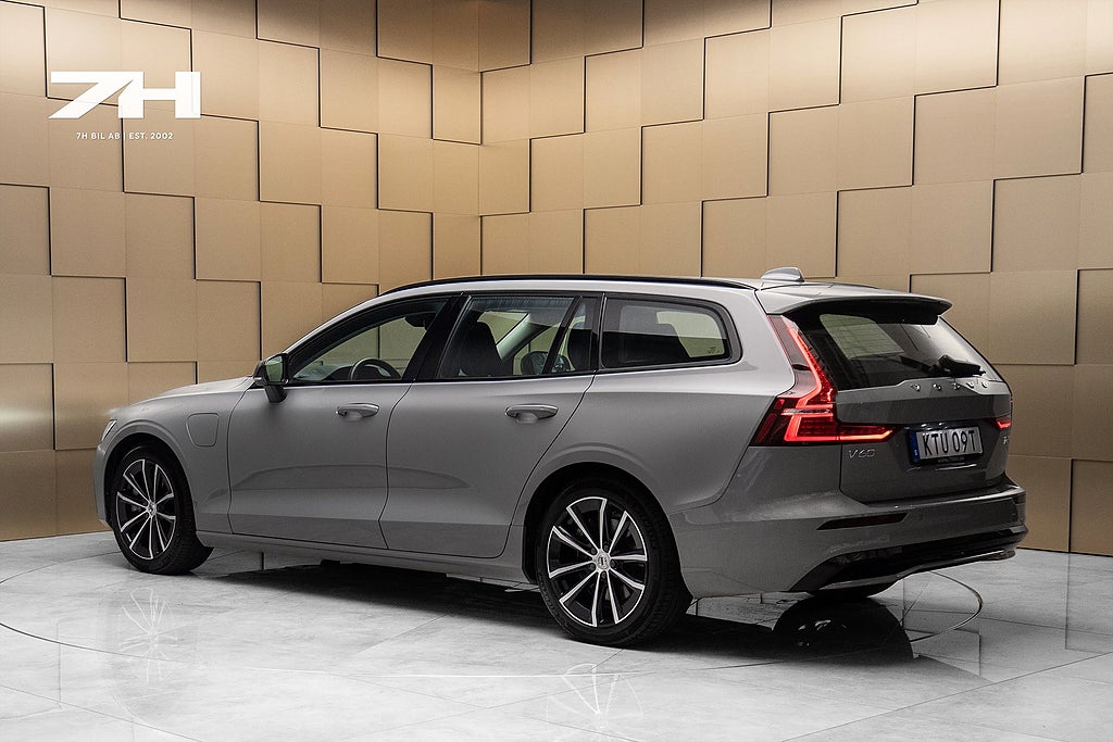 Volvo V60 T6 Plug-In Hybrid AWD Drag Pilot Assist Läder Kamera