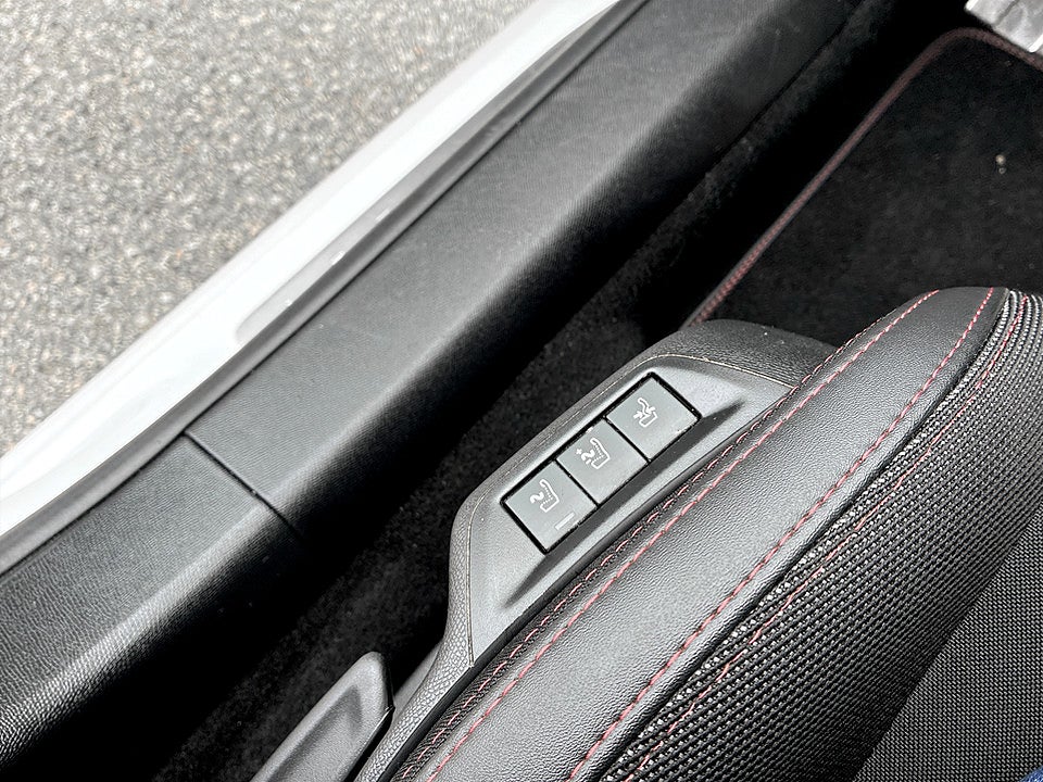 Bild på Peugeot 308 5D GT-Line 1.2 PT 130hk Aut CARPLAY