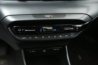 Halvkombi Hyundai i20 17 av 21