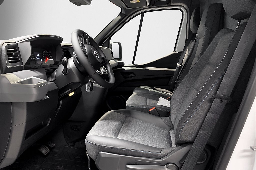 Nissan Interstar TEKNA | L2H2 | Diesel | I lager! 2026