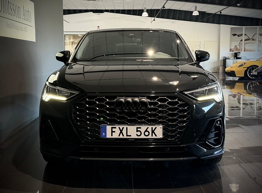 Audi Q3 Sportback 45 TFSI e S Tronic S Line 245 hk - bild 2