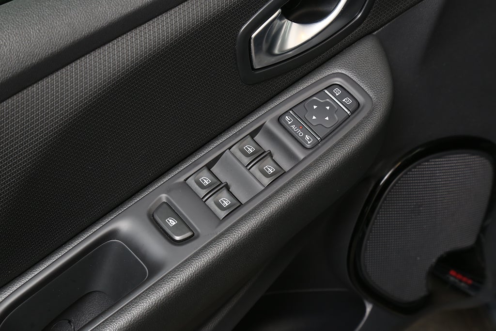 Renault Clio 0,9 TCe Intens Navi PDC Keyless Blåtand