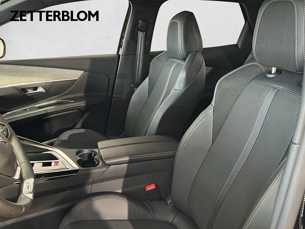 SUV Peugeot 3008 7 av 18