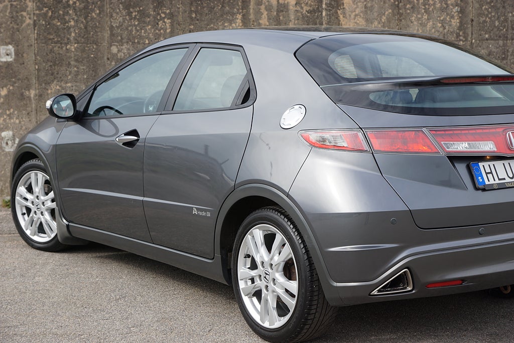 Honda Civic 1.8 i-VTEC Sport 140hk|S+V Hjul|P-Sensorer|12.279Mil|