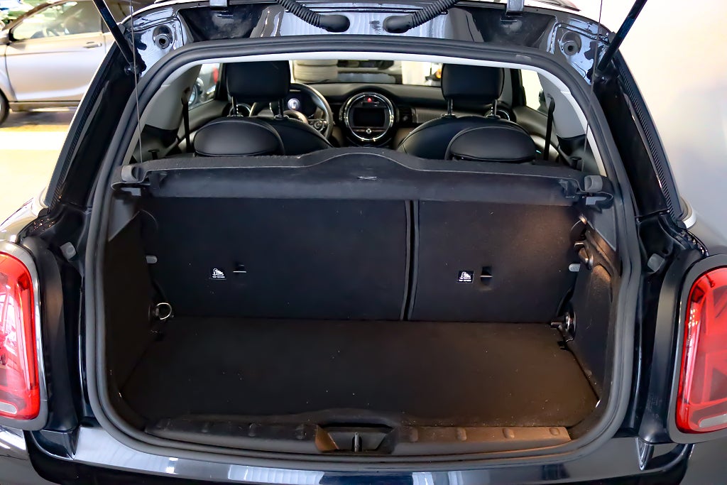 MINI Cooper S 3-dörrars DCT Chili II Panorama H/K Navi