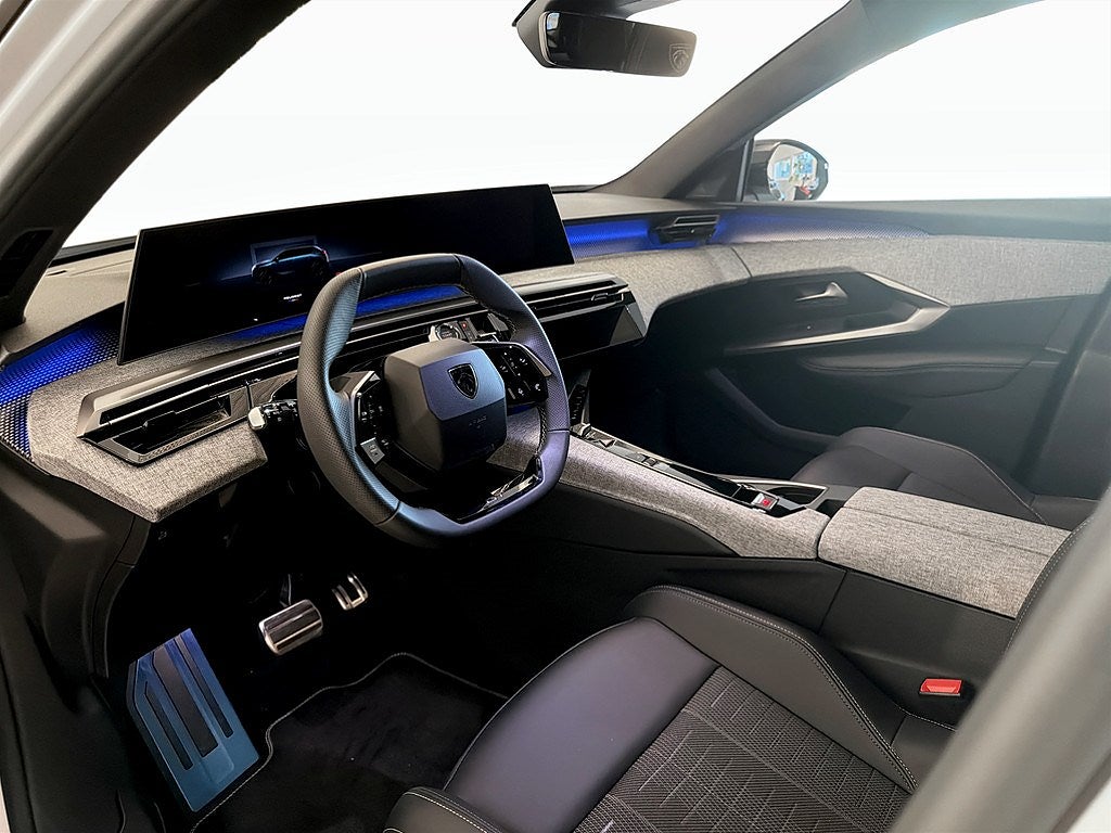 Bild på Peugeot 5008 GT Hybrid 145hk Aut - NYA VINTERHJUL INGÅR!