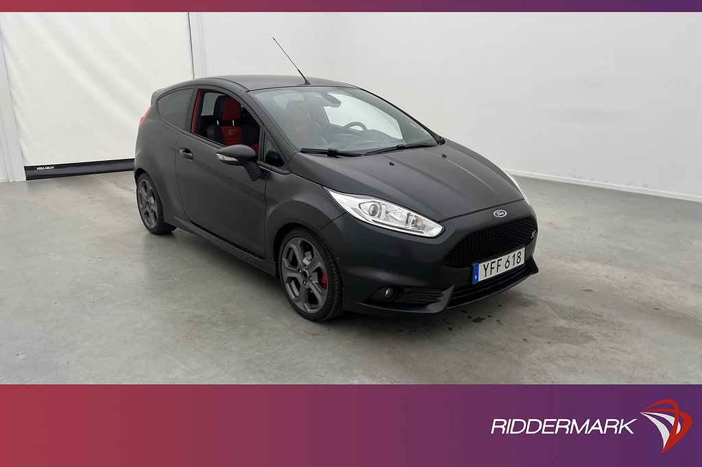 Ford Fiesta ST 182hk Värmare Kamera Recaro Keyless Välservad