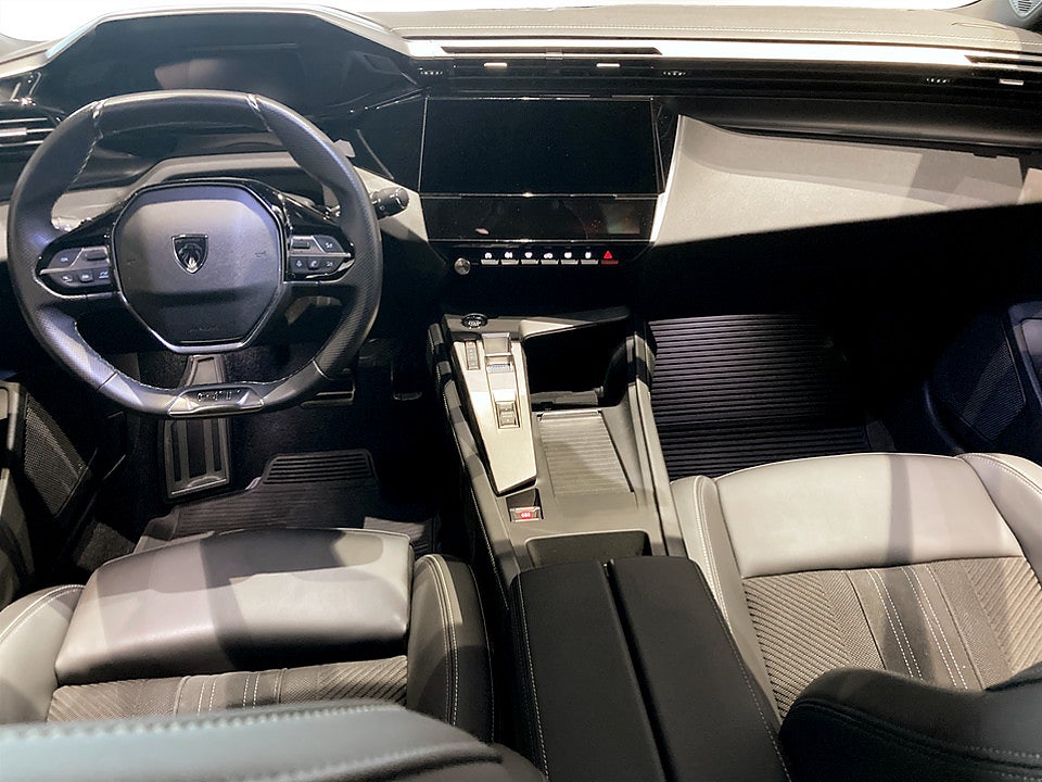 Bild på Peugeot 308 5D GT 1.2 PT 130hk Aut B-KAMERA ELSTOL MED MINNE