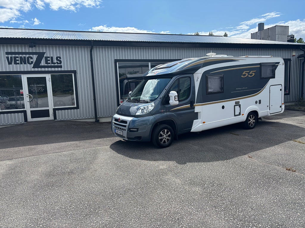Bürstner Nexxo 690 2.3 Multijet Aut Solcell Markis Garage Kamrem bytt