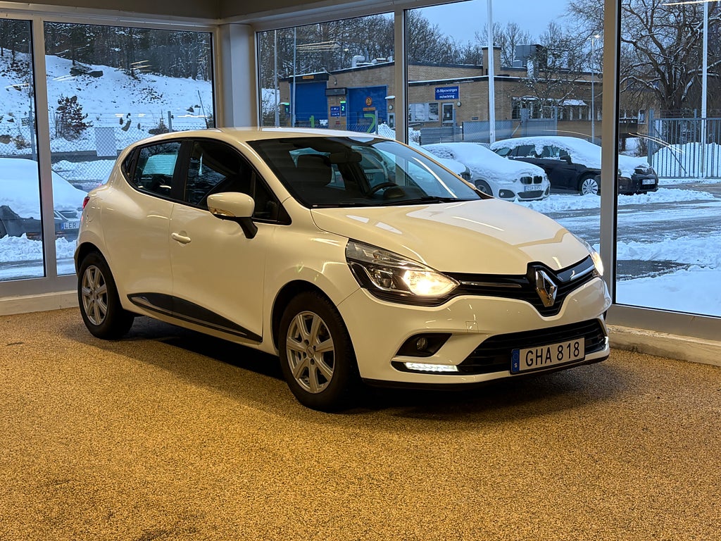 Renault Clio 1.2 Expression Nav Cruise S&V hjul