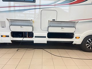 Husbil-integrerad Kabe TMI 810 LT 10 av 31