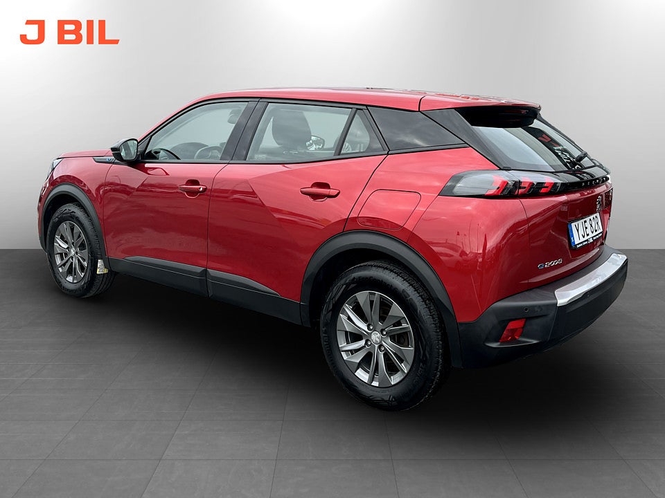 Bild på Peugeot E-2008 Active 50kWh 136hk Aut B-KAMERA CARPLAY