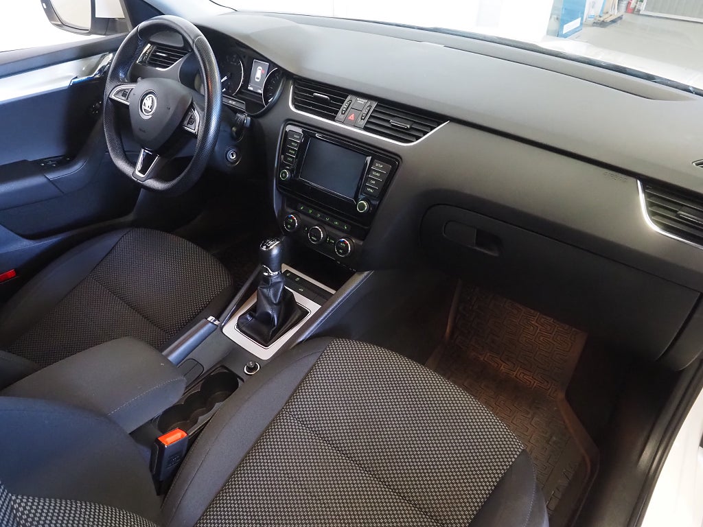 Skoda Octavia Kombi 1.0 TSI Ambition 115hk | Drag | P-Sen | 2017