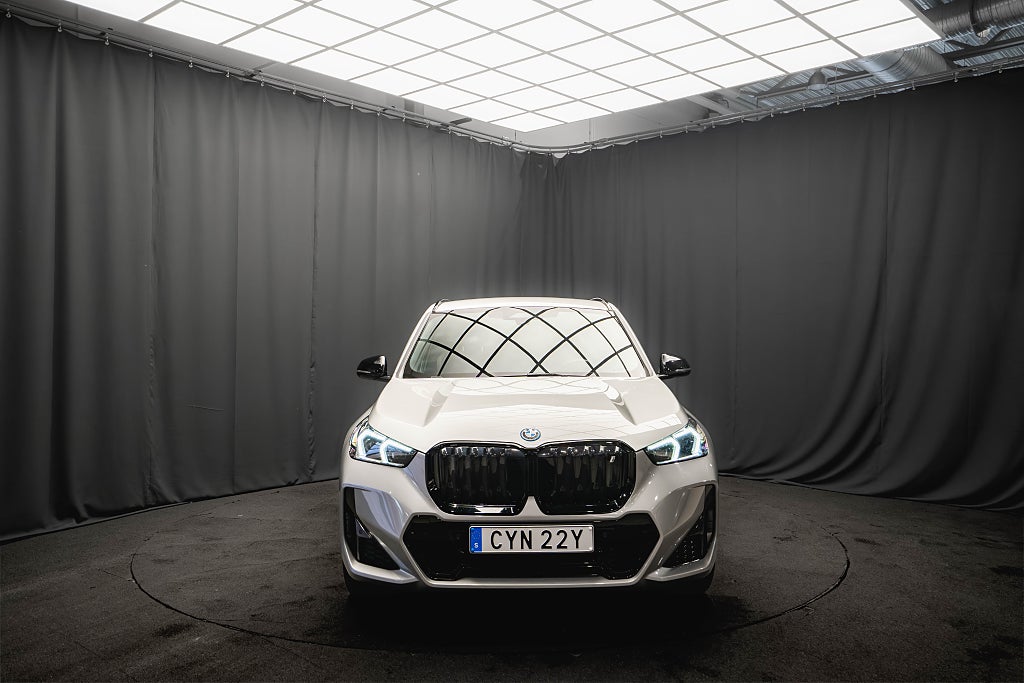 BMW X1 i xDrive30 M Sport H/K ELSTOL MINNE KAMERA ADAP FART