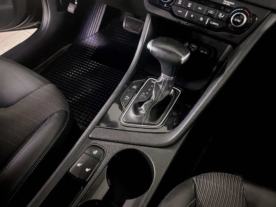Bild på Kia Niro Advance Plus PHEV 1.6 141hk Aut B-KAMERA NAVI RATTVÄRME
