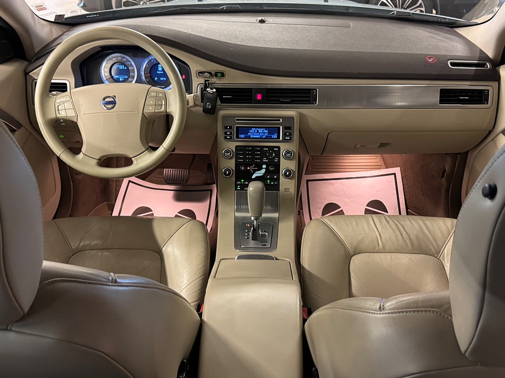 VOLVO V70 T6 286 ch 4x4 AWD GEARTRONIC SUMMUM BVA - ATTELAGE - CUIR - 233000 km