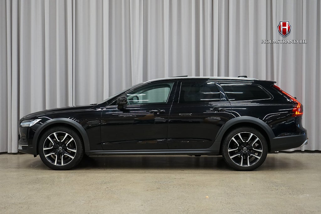Volvo V90 Cross Country