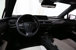 SUV Lexus UX 14 av 27