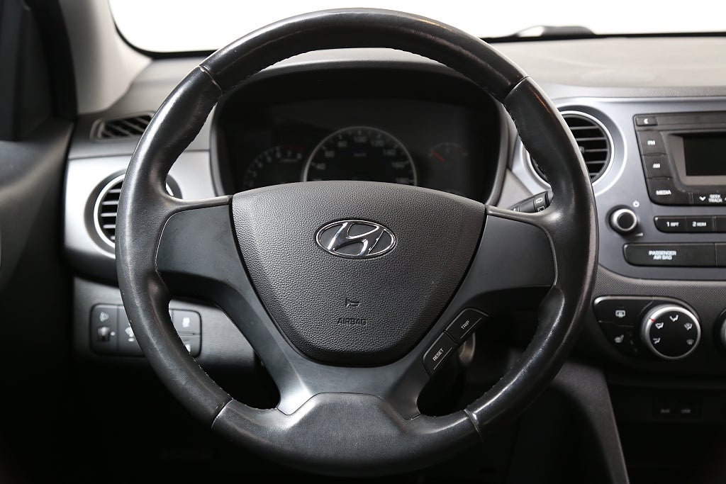 Hyundai i10 1,0 blue 67hk Comfort Automat 5D Motorvärmare 2018