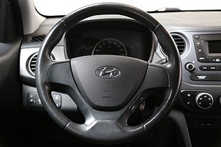 Halvkombi Hyundai i10 14 av 20